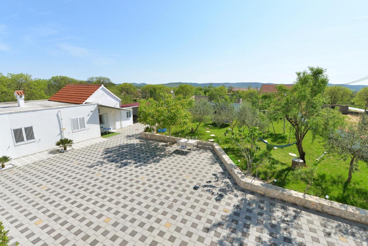House Vidamo - Vacation Home With Swimming Pool Mala Cista Zewnętrze zdjęcie
