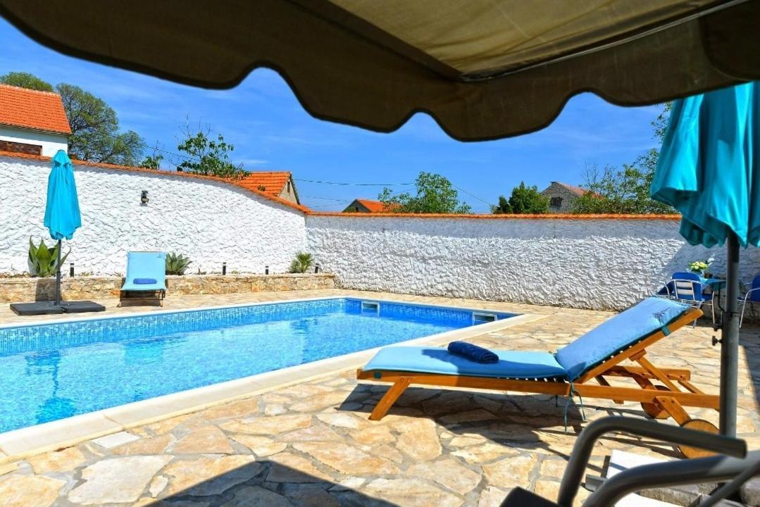 House Vidamo - Vacation Home With Swimming Pool Mala Cista Zewnętrze zdjęcie